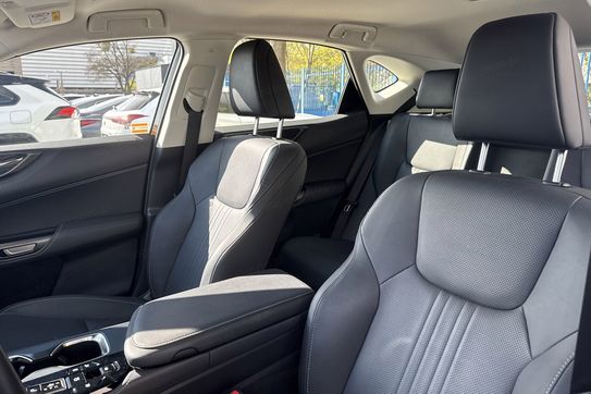 Lexus NX 350h Business AWD