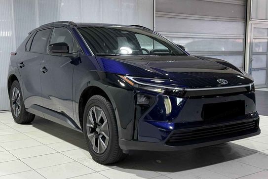 Toyota bZ4X Style EV