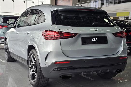 Mercedes GLA 200 AMG Line