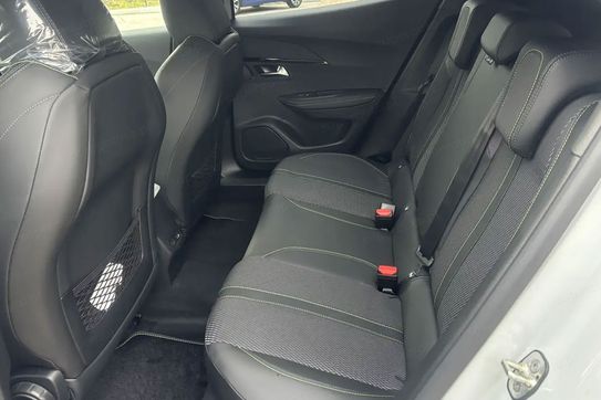 Peugeot 2008 GT e-DCS 1.2 mHEV