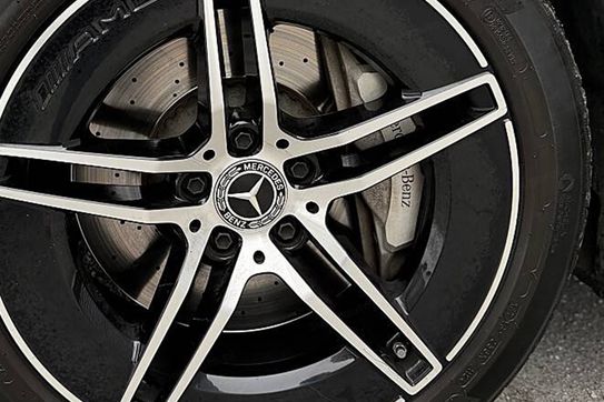 Mercedes Klasa E 220 d 4-Matic AMG