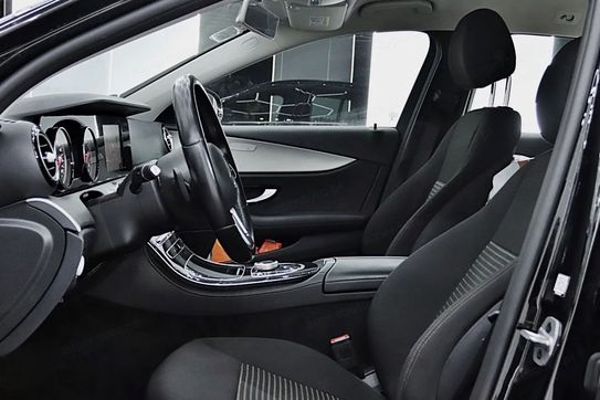 Mercedes Klasa E 300 de 9G-TRONIC