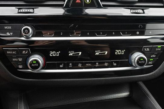 BMW Seria 5 Touring 530d M Sport
