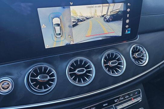 Mercedes E Klasa Coupe 300 AMG Line