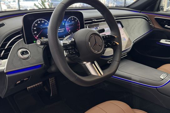 Mercedes Klasa E E 220 d mHEV 4-Matic AMG 9G-Tronic