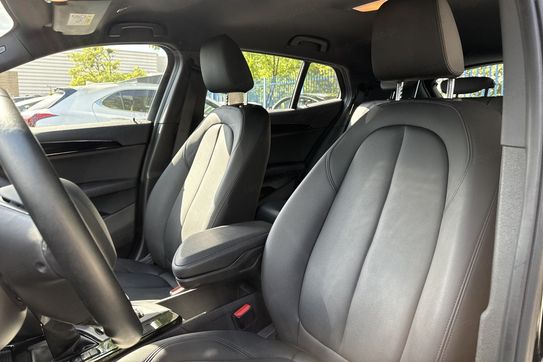 BMW X2 xDrive25e