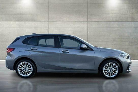 BMW Seria 1 118i Advantage aut