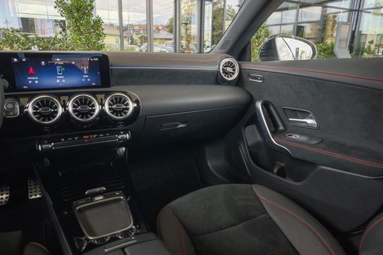 Mercedes CLA 200 AMG Line