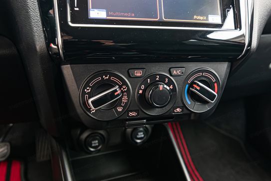 Suzuki Swift 1.2 Premium Plus