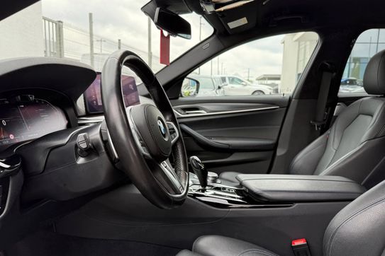 BMW Seria 5 Touring 530d xDrive M Sport