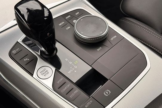 BMW Seria 3 Touring 320d xDrive Advantage