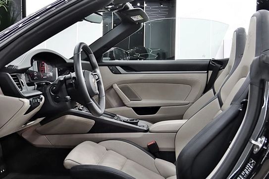 Porsche 911 Carrera Cabrio