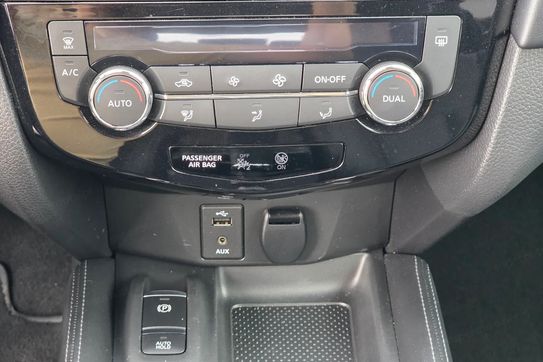 Nissan X-Trail 1.6 Dig-t Tekna 2WD