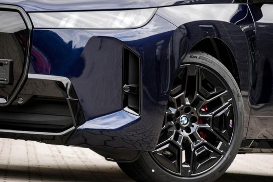 BMW iX xDrive45