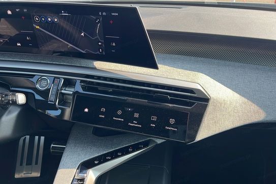 Peugeot 5008 GT 1.2 mHEV e-DCS6