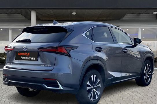 Lexus NX 300h F Impression AWD