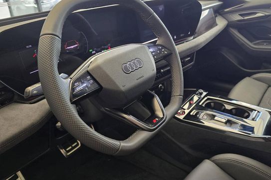 Audi A6 E-tron quattro Avant