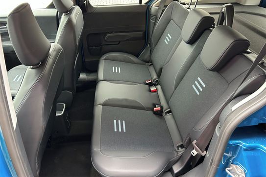 Ford Tourneo Courier Active A7