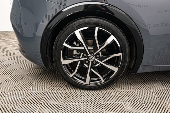 Toyota Prius 2.0 Plug-in Hybrid Prestige