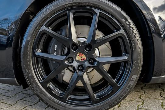 Porsche Panamera 4 E-Hybrid