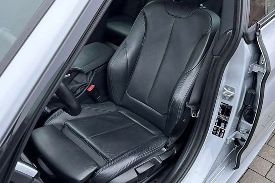 BMW Seria 3 320i M Sport