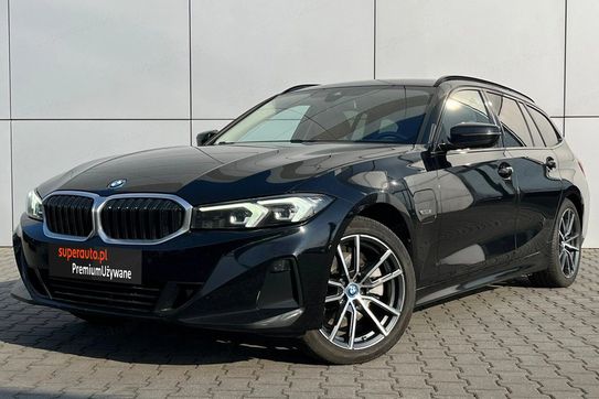 BMW Seria 3 Touring 330e xDrive