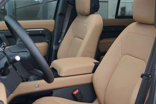Land Rover Defender 110 3.0 D350 X-Dynamic SE
