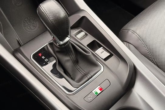 Alfa Romeo Tonale T4 GSE Veloce