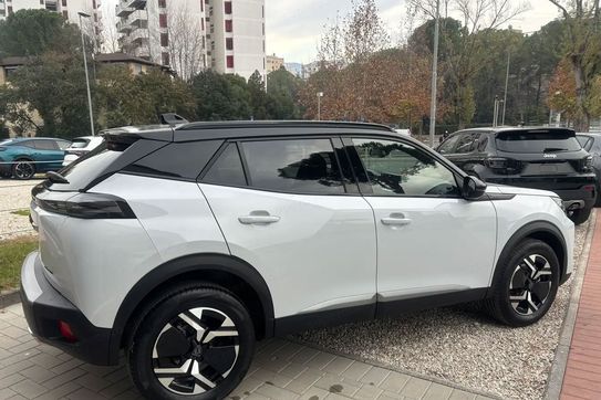 Peugeot 2008 GT e-DCS 1.2 mHEV