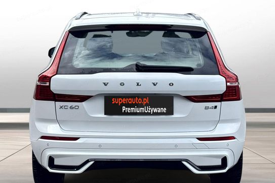 Volvo XC60 B4 D AWD Plus Dark