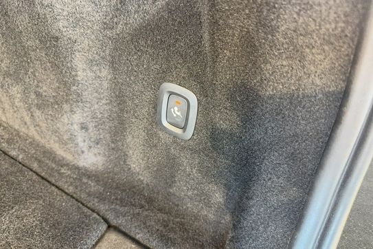 Volvo XC60 B4 D Momentum Pro