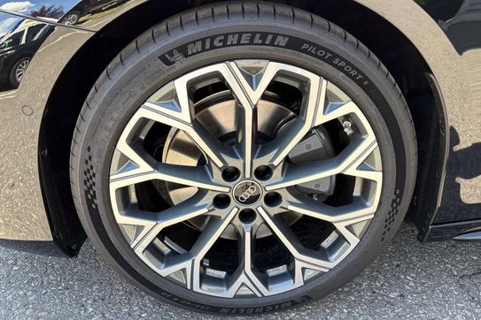 Audi A6 TDI quattro Avant