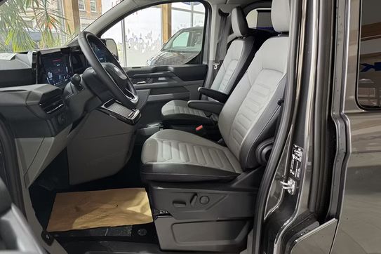 Ford Tourneo Custom L2H1 Titanium X 320 A8