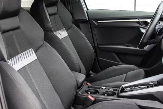 Audi A3 35 TFSI mHEV S tronic
