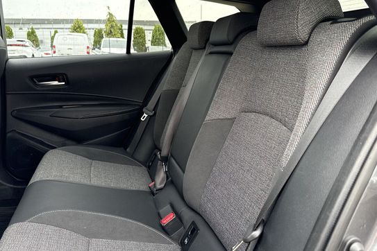 Toyota Corolla 1.8 Hybrid Style