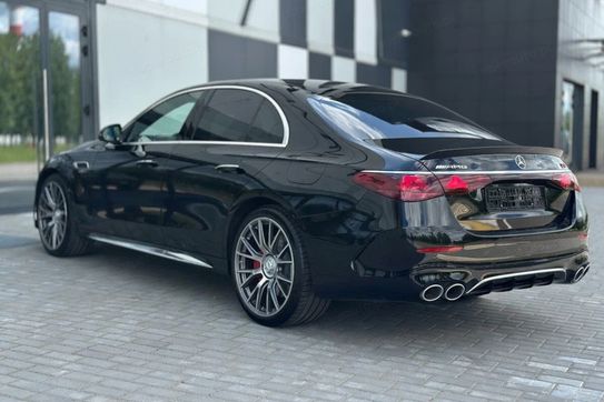 Mercedes Klasa E AMG 53 4Matic+ Hybrid