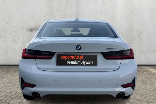 BMW Seria 3 318d
