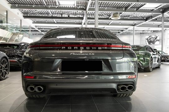 Porsche Panamera 4S E-Hybrid