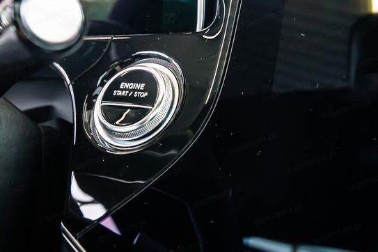 Mercedes Klasa E 300 e AMG Estate