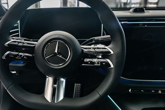 Mercedes Klasa E 220 d 4-Matic AMG