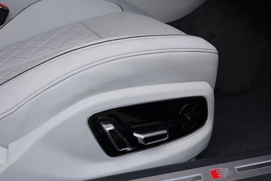 Audi A8 L 60 TFSI e quattro Tiptr.