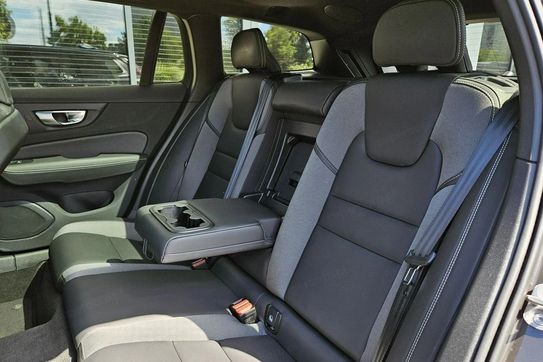 Volvo V60 B4 B Ultra Dark aut