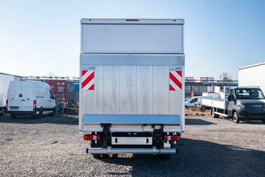 Iveco Daily 50C18 Hi-Matic Kontener 8EP + Winda
