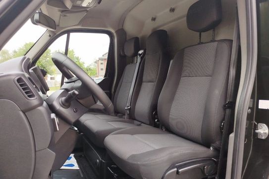 Renault Master 2.3 dCi L3H2 Extra