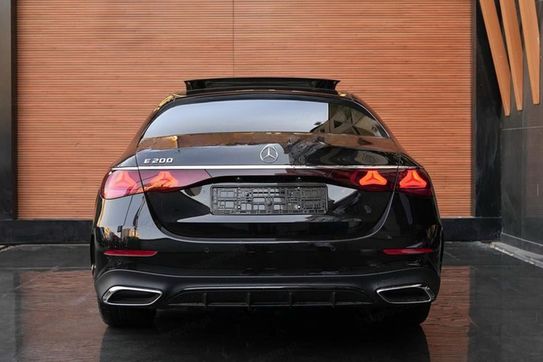 Mercedes Klasa E 200 AMG