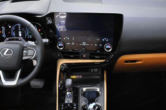 Lexus NX 450h+ Prestige AWD