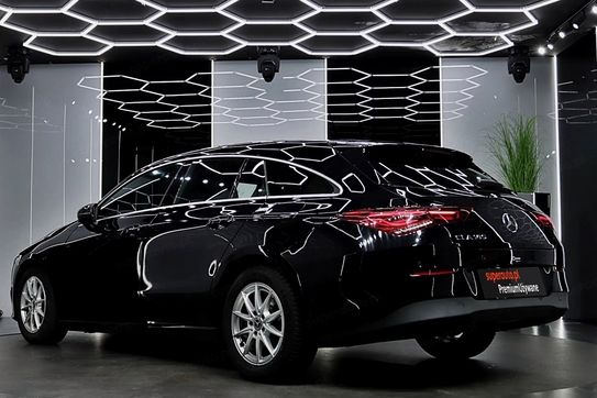 Mercedes CLA Shooting Brake 180