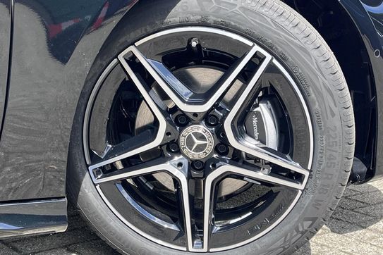 Mercedes Klasa A 220 4-Matic AMG Line