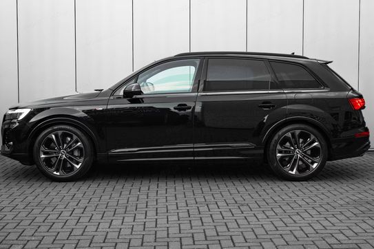 Audi Q7 55 TFSI e quattro S Line
