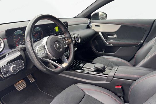 Mercedes CLA Shooting Brake 200 AMG Line